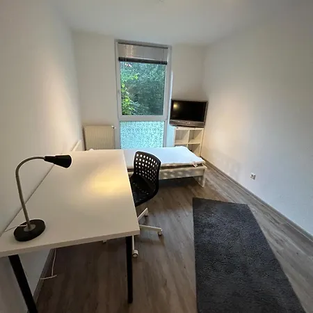 Guenstige Zimmer Im Herzen Von Kreyenbrueck Oldenburg Exterior photo